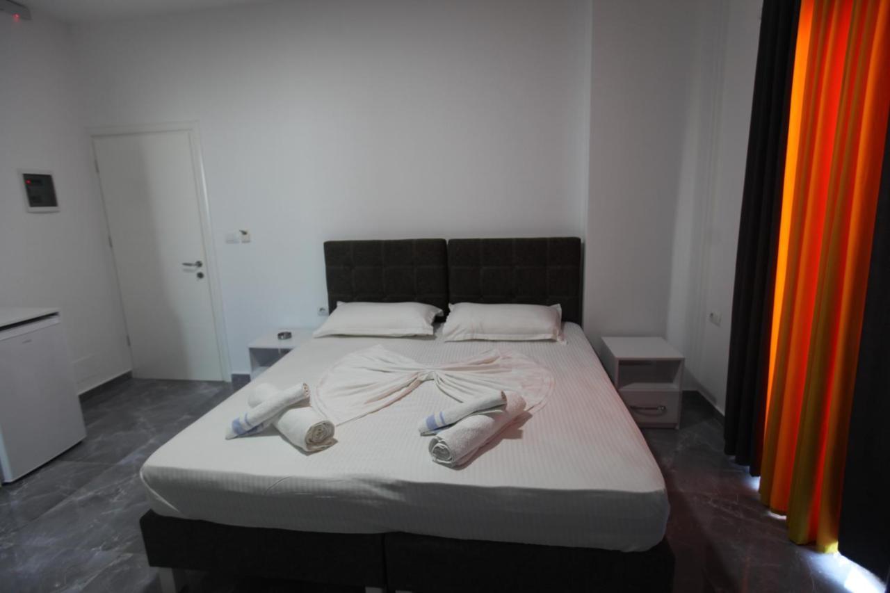 Hotel Seadel Ksamil Exteriör bild
